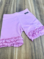 Ruffle shorties