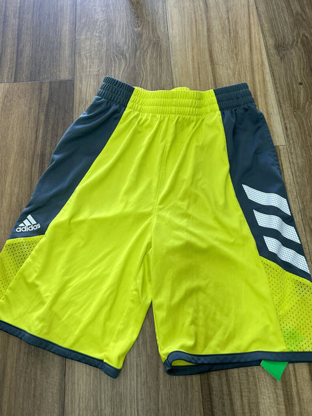 Green/grey athletic short