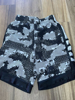 Black/ white athletic short