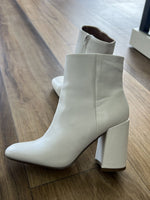 White boot